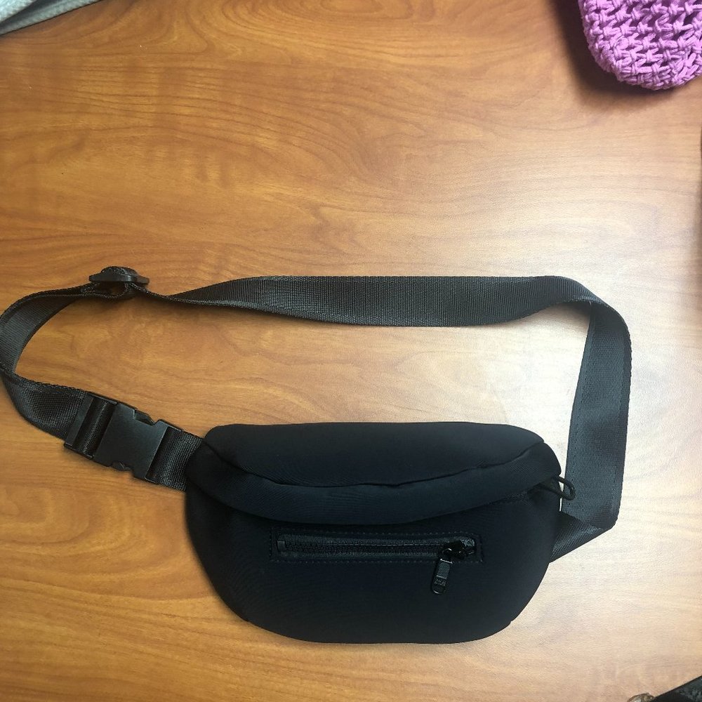 Pander Neoprene Fanny Pack Never Used